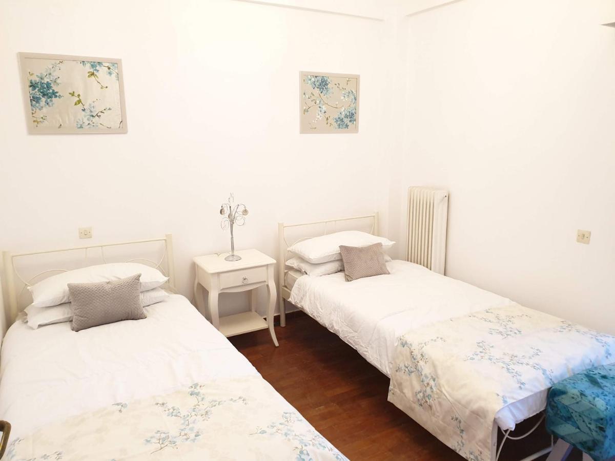 Lemesou Apartments Patras Bagian luar foto