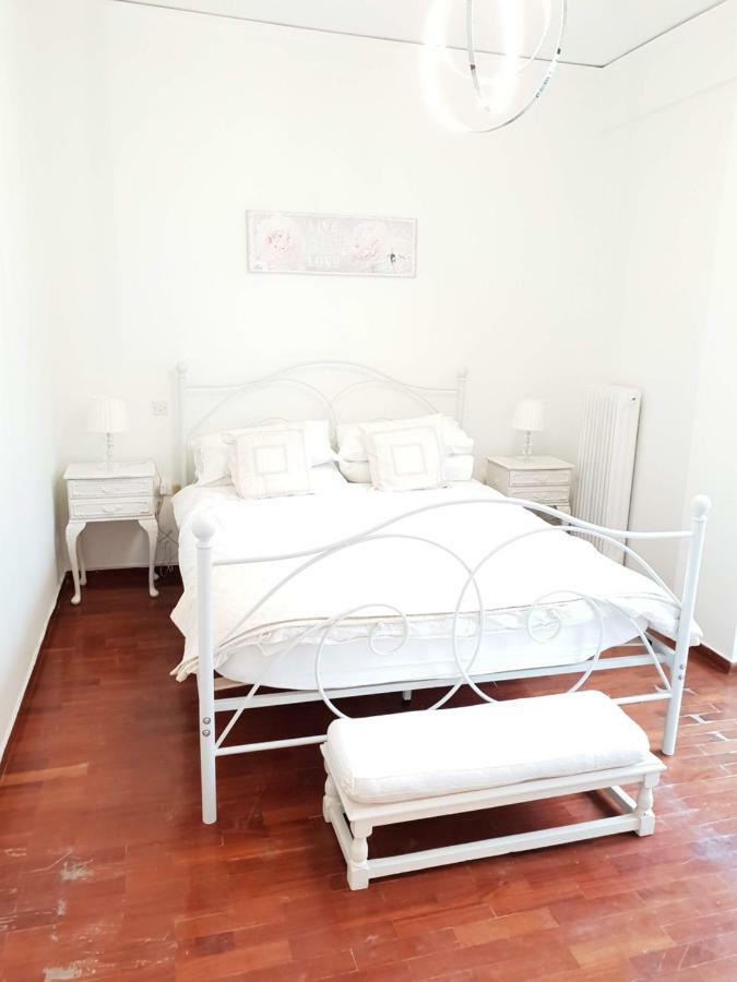 Lemesou Apartments Patras Bagian luar foto