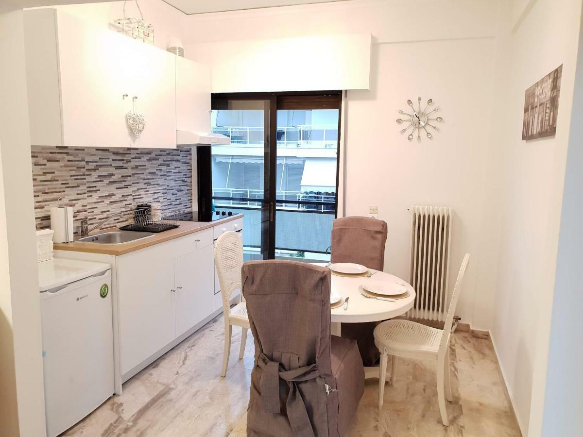 Lemesou Apartments Patras Bagian luar foto